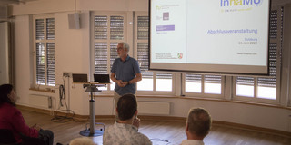 Prof. Weyer bei der Eröffnung der Abschlussveranstaltung